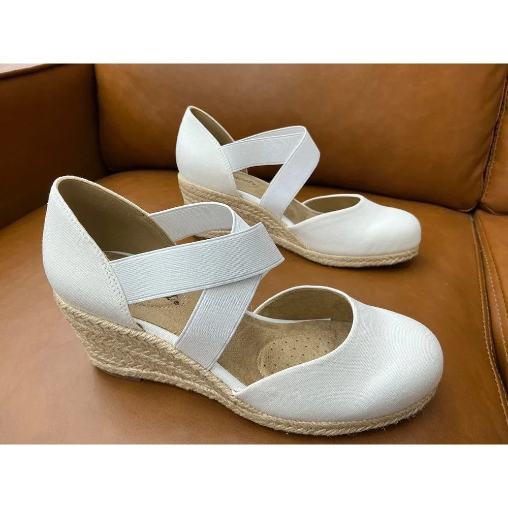 Easy Street Pari Wedge Espadrilles Women 6.5 W White Canvas Elastic